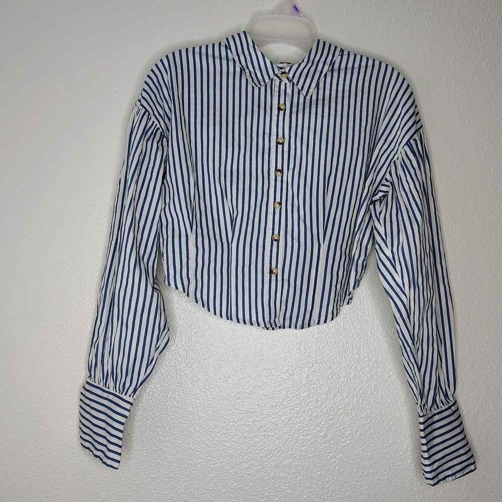 Free People X Revolve Blue and White Notched Collar Crop Shirt Sz S Cotton - Picture 2 of 14